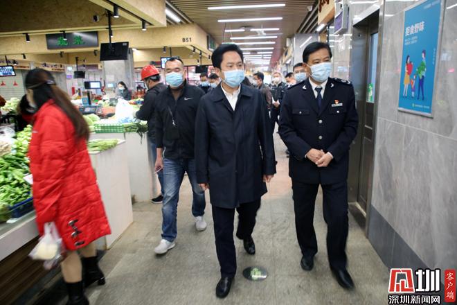 确保过节平安祥和 区领导开展节前疫情防控和安全大检查