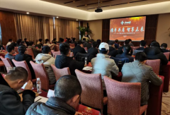 潘总引用《反脆弱》书籍中的一句话：“风会吹灭蜡烛-深圳物流