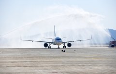 主要是指定机型在新机场完成正常降落和起飞
-美国空派