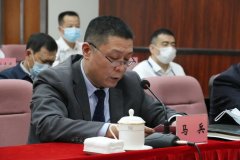 坚决拥护和服从民航局党组的决定
-美国空派