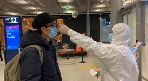 还在日常航班保障外为中转过程中检测阳性的同胞提供更多人性关怀
-深圳空派