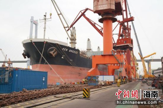 有必要考虑可能发生的船舶下水后移泊安排
-深圳空派