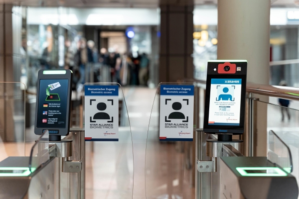  Austrian and SWISS are now also offering Star Alliance facial recognition at Hamburg Airport
-欧洲空运