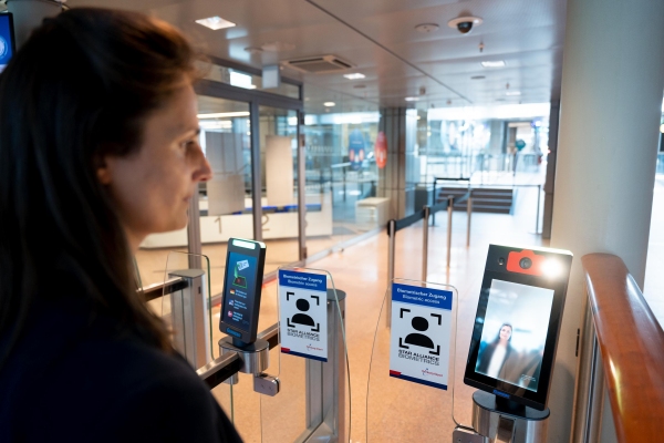  Austrian and SWISS are now also offering Star Alliance facial recognition at Hamburg Airport
-欧洲空运